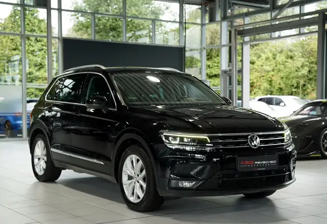 Volkswagen Tiguan view 5