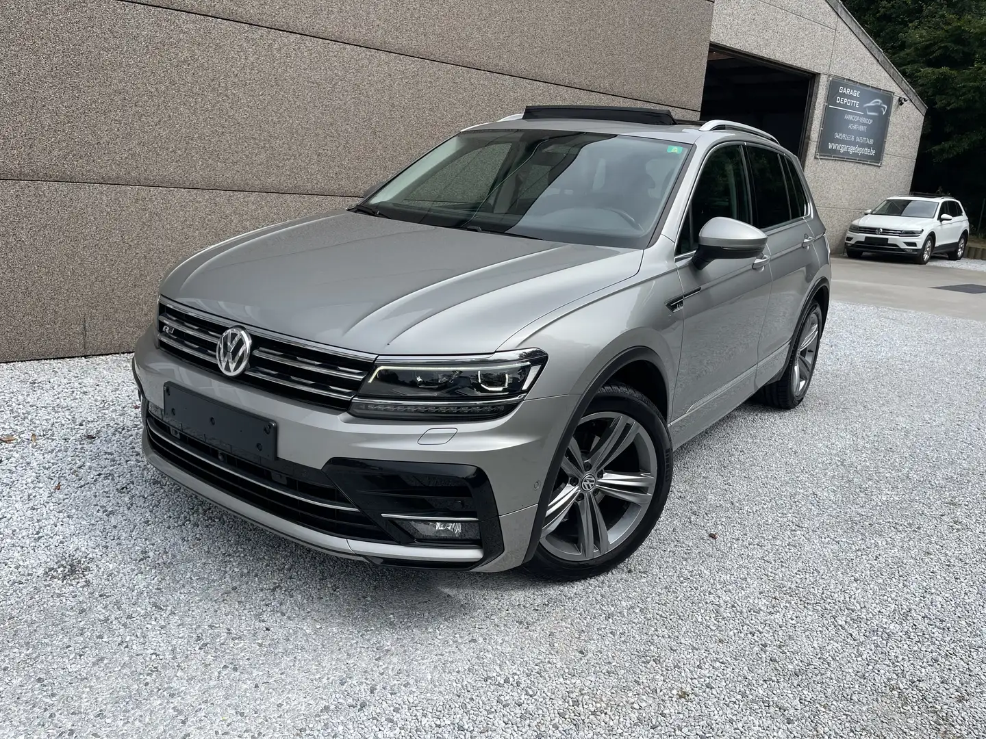 Volkswagen Tiguan 2.0 TDi  R-line Dsg Matrix Cockpit Beige - 1