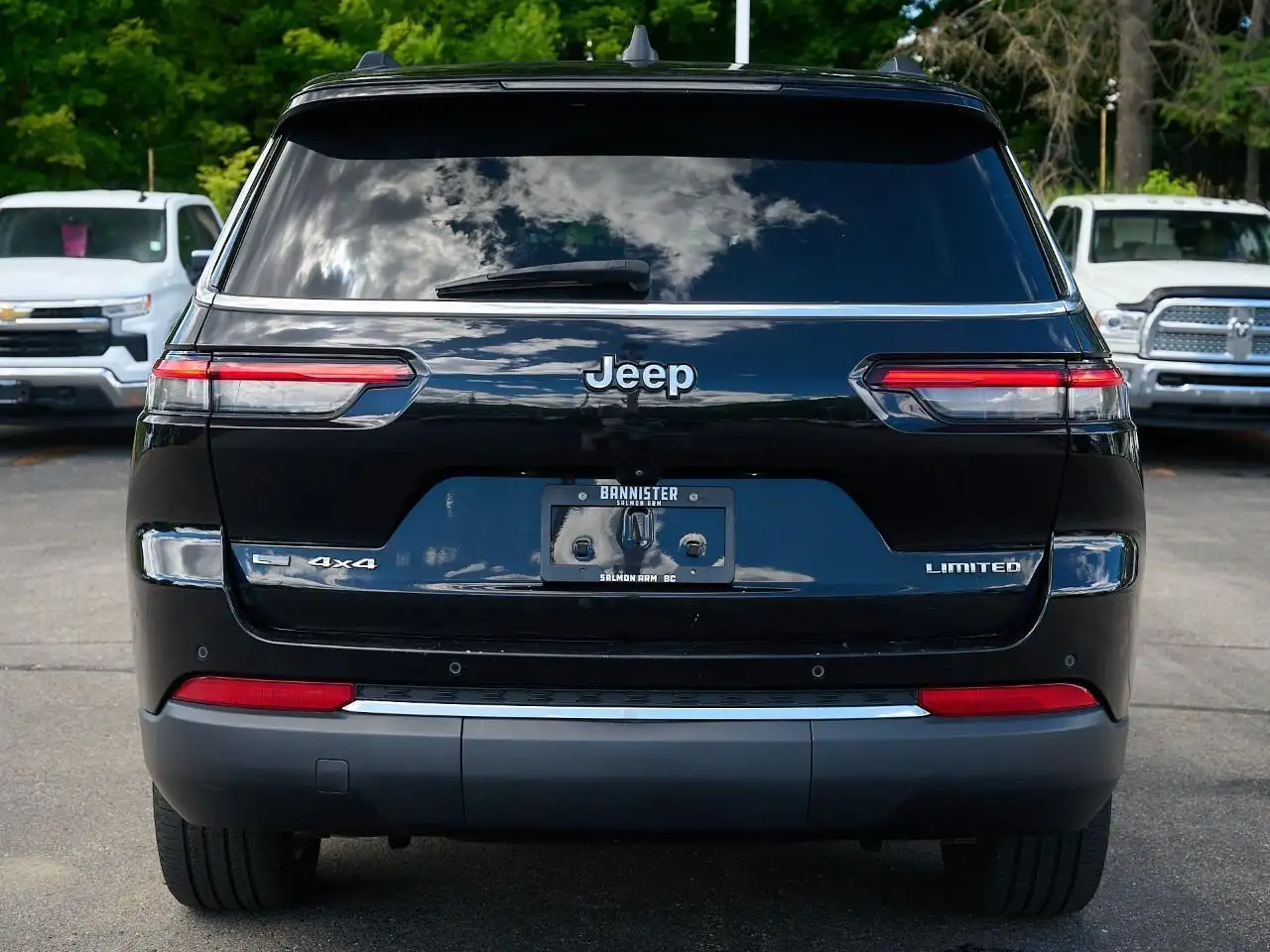 Jeep Grand Cherokee снимка Jeep Grand Cherokee