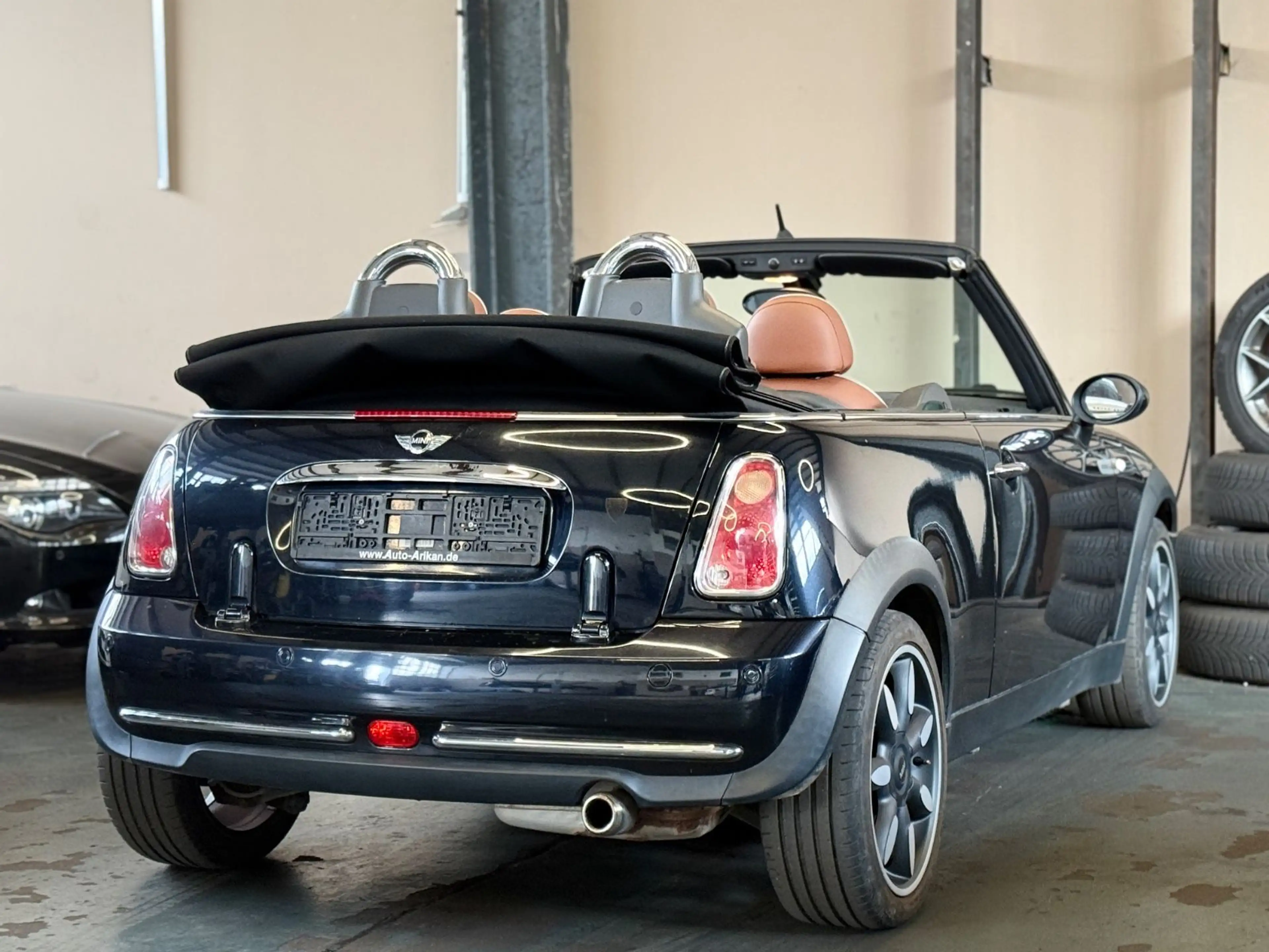 MINI Cooper Cabrio Sidewalk — photo 6
