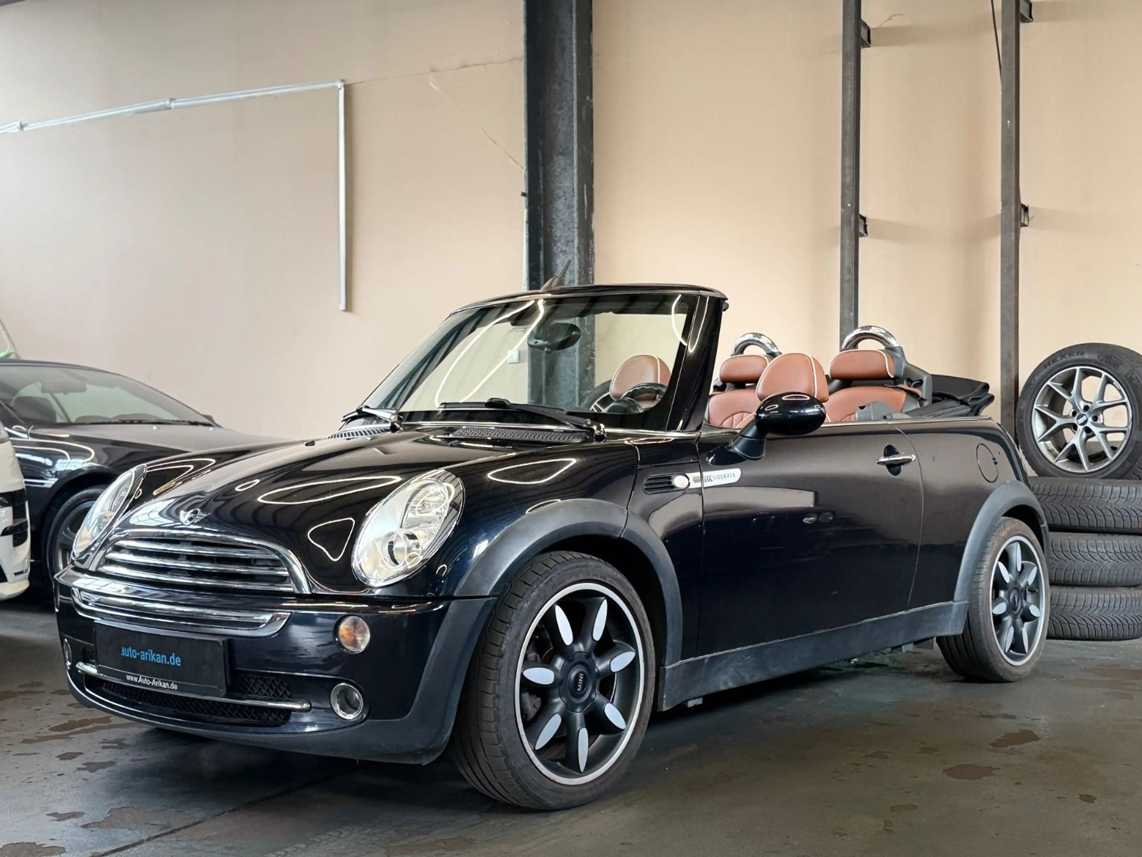 MINI Cooper Cabrio Sidewalk — photo 4