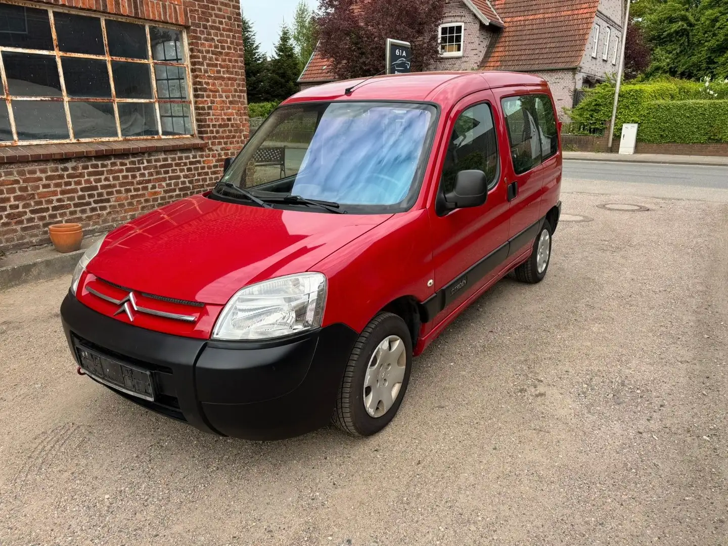 Citroen Berlingo HDi 75 First Kombi, Klima Rot - 1