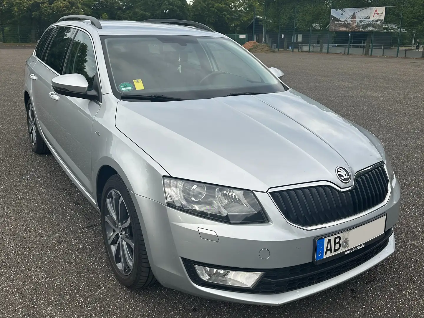Skoda Octavia Octavia III Combi Diesel Combi 1.6 TDI Green tec E Srebrny - 1