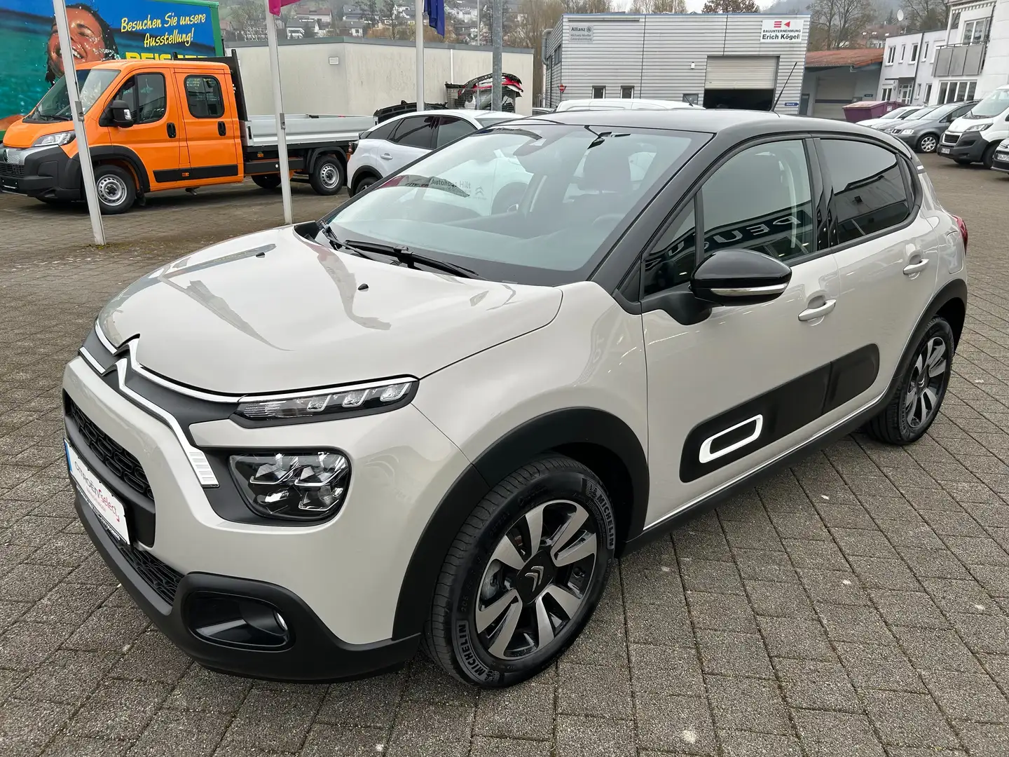 Citroen C3 PureTech 83 S&S Shine Beige - 1
