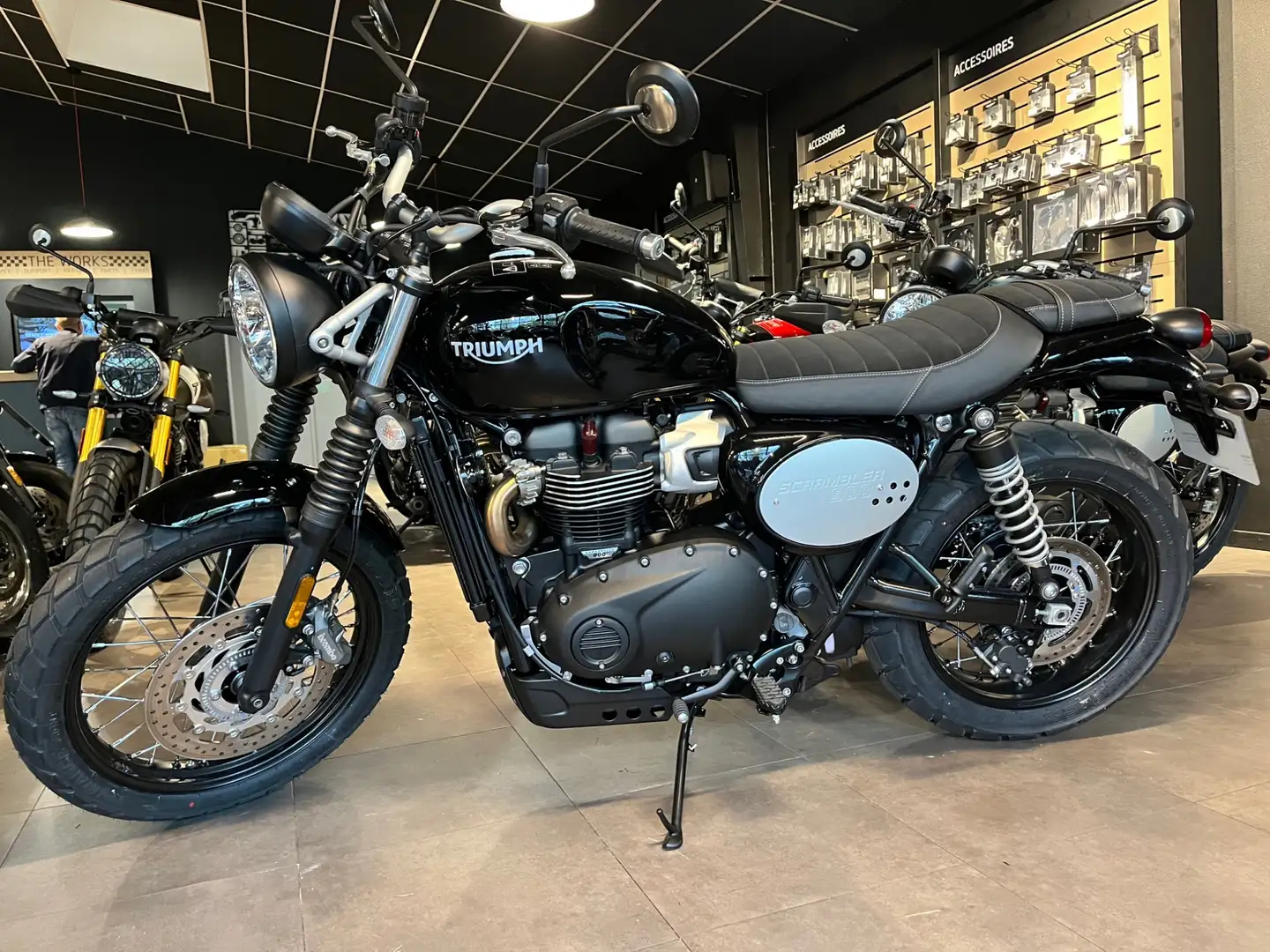 Triumph Scrambler Negru - 2