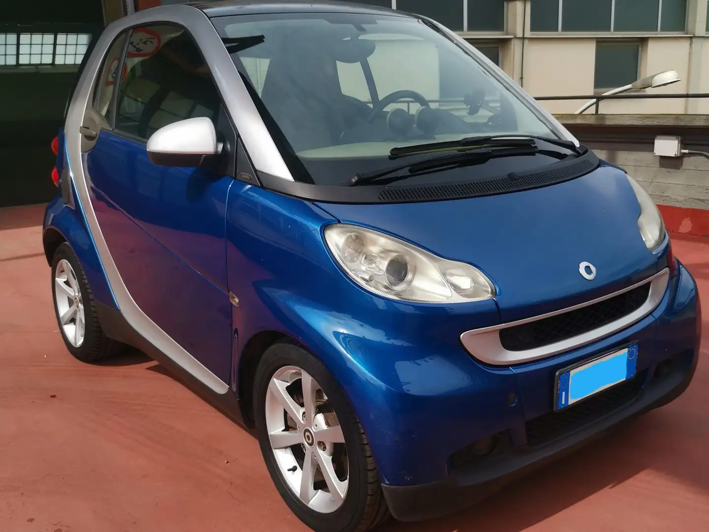 smart city-coupé/city-cabrio Fortwo coupe' 52 kw (71 cv) Синій - 1