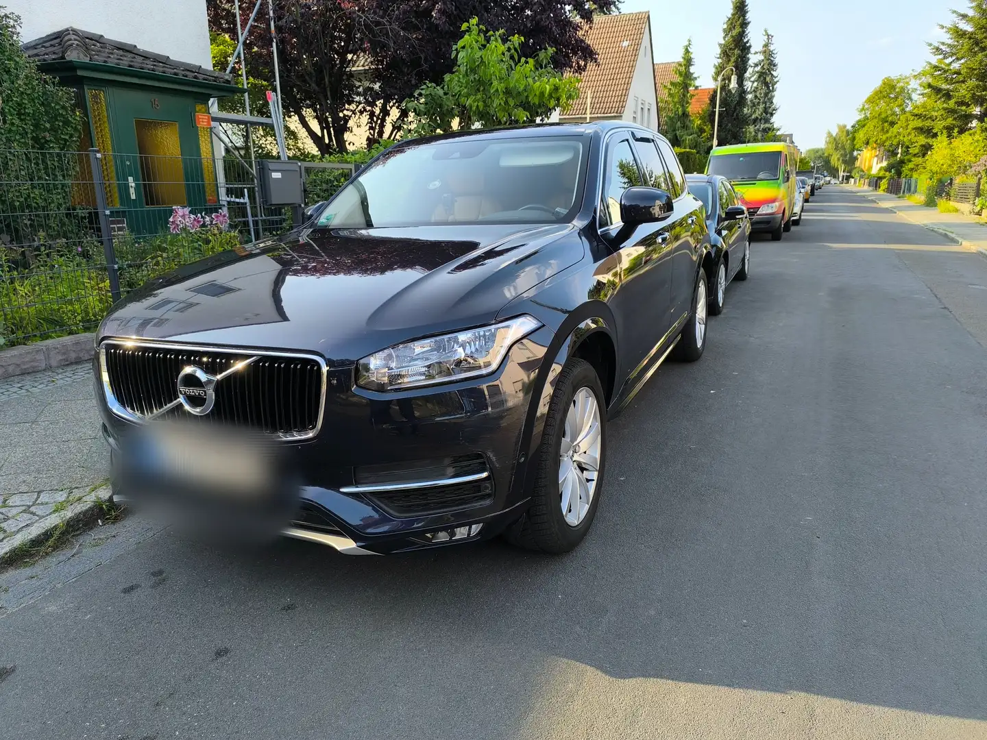 Volvo XC90 XC90 D5 AWD Geartronic Momentum Schwarz - 2
