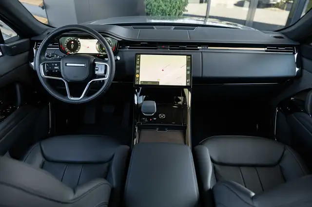 Land Rover Range Rover Sport view 9
