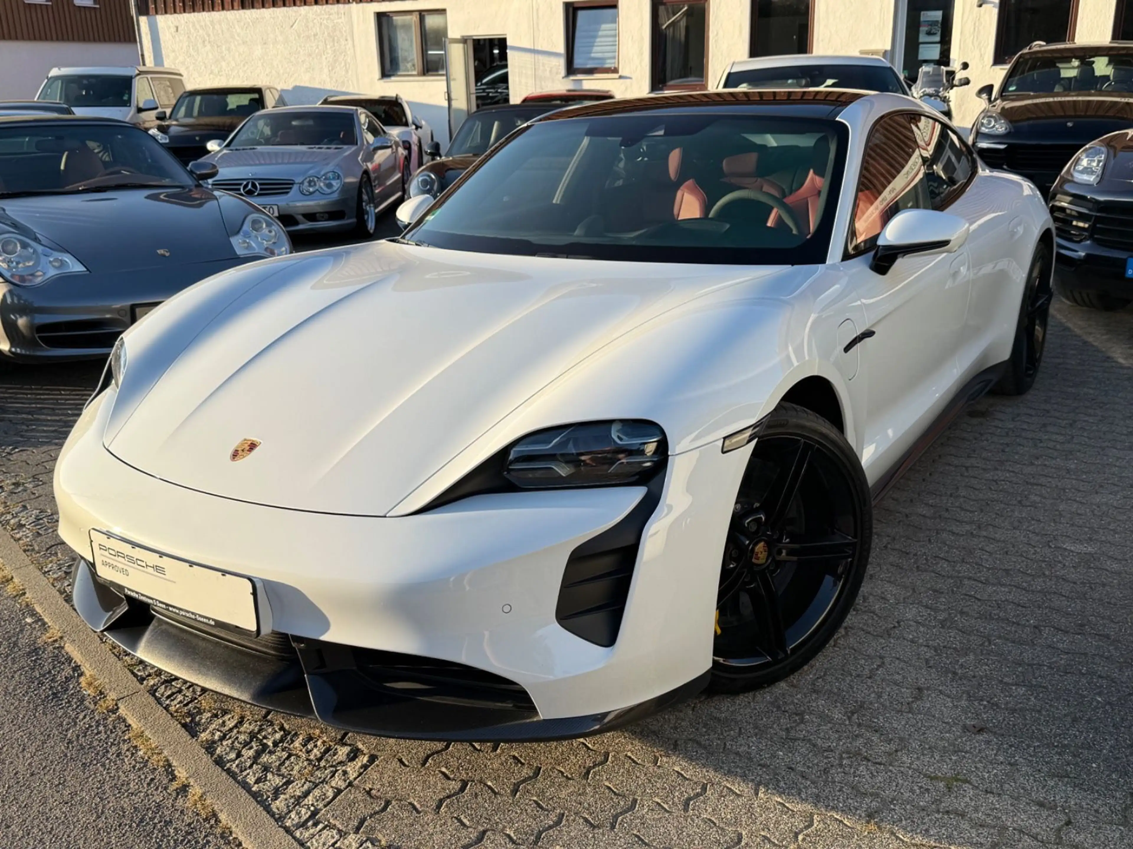 Porsche Taycan TAYCAN TURBO S *EXKLUSV*APPROVED*SERVICE NEU*