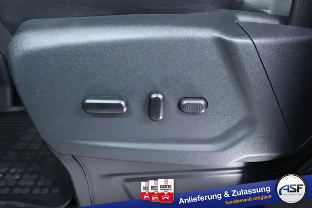 Ford Tourneo Custom view 25