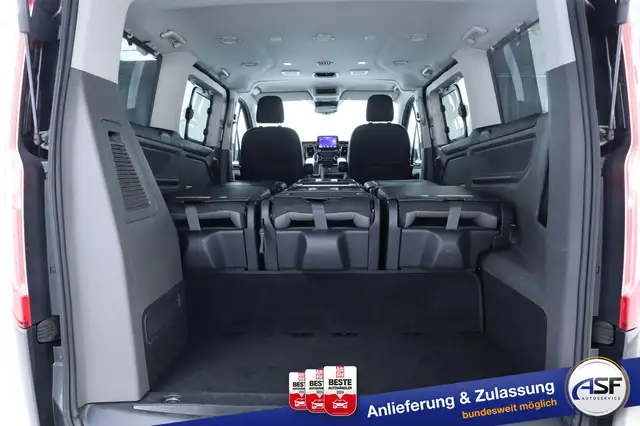 Ford Tourneo Custom view 16