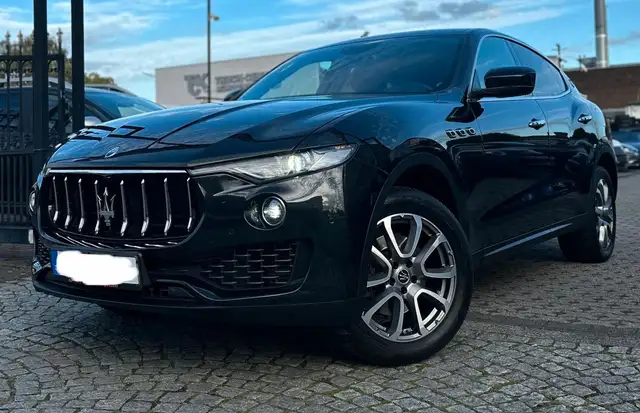 Maserati Levante GranLusso-PANORAMA-LEDER- KAMERA-