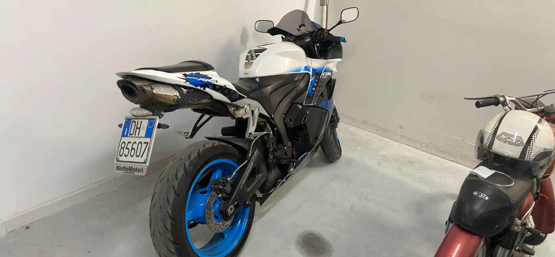 Honda CBR 600 RR LIMITED EDITION - 2