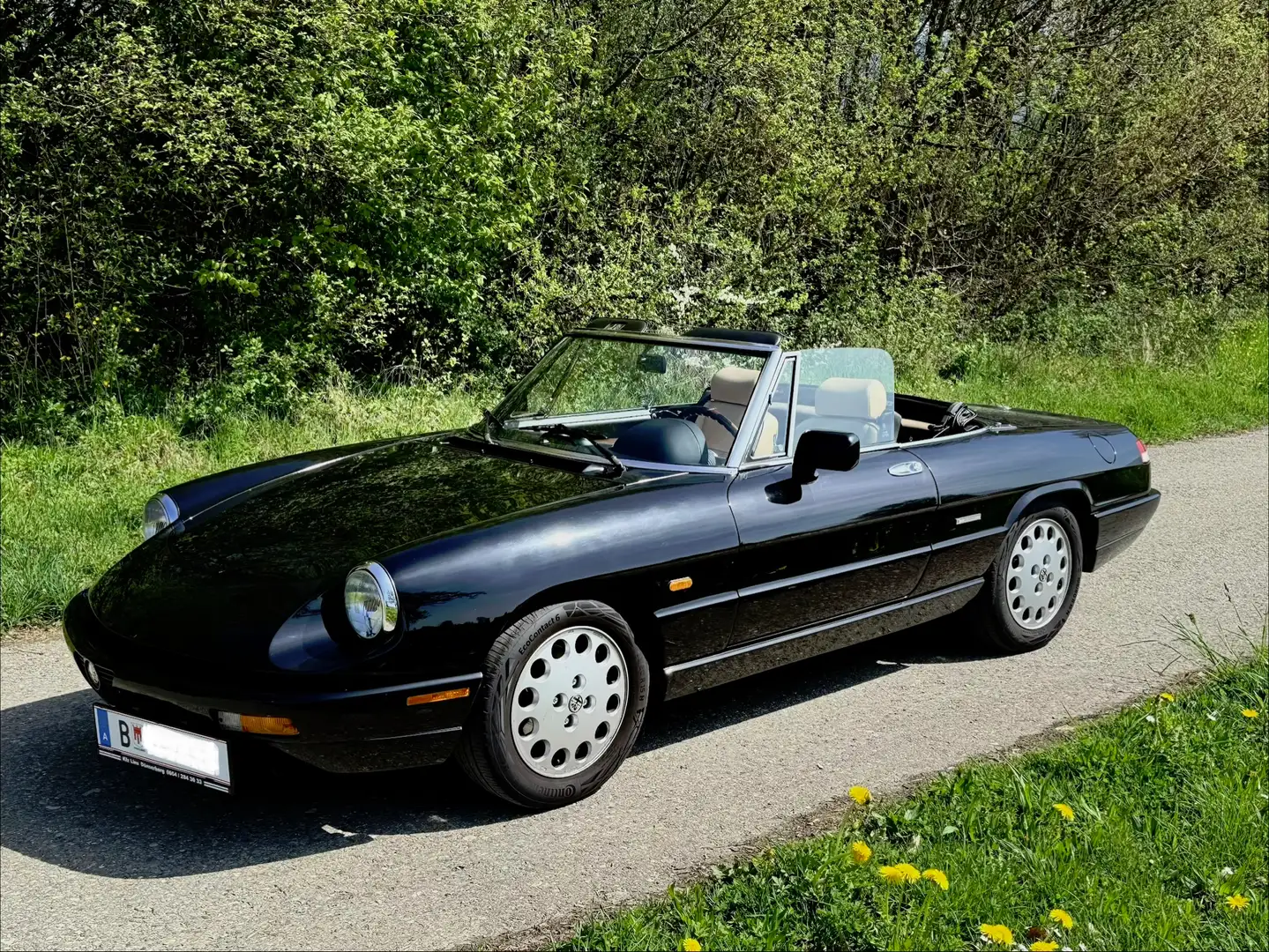 Alfa Romeo Spider Spider 2,0 Schwarz - 1