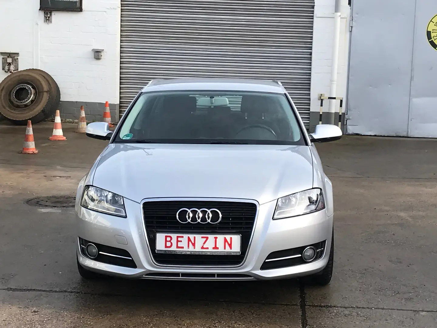 Audi A3 1.8 TFSI Attraction Gris - 2