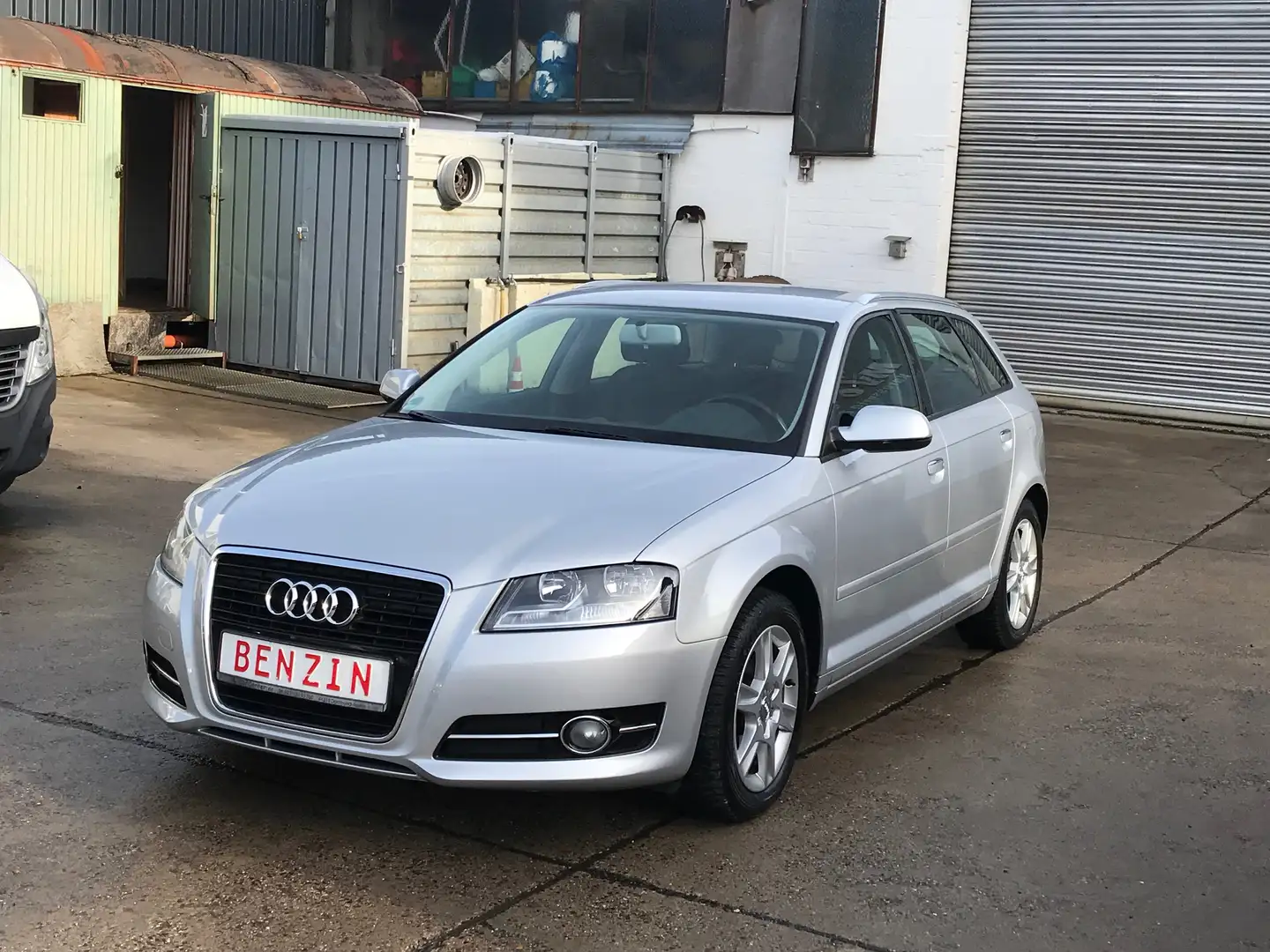 Audi A3 1.8 TFSI Attraction Gris - 1