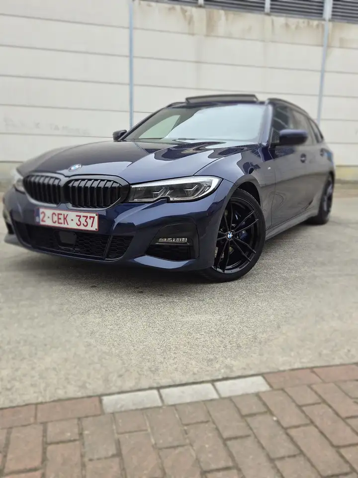 BMW 330