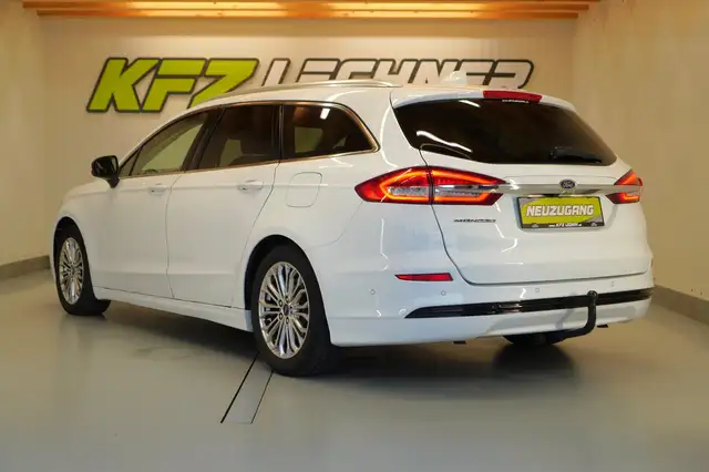 Ford Mondeo view 7