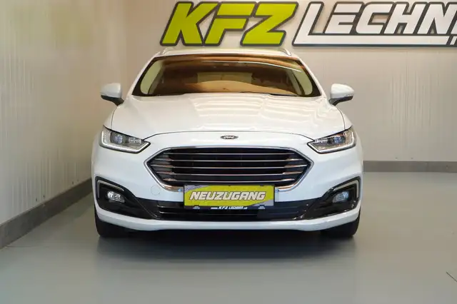 Ford Mondeo view 9