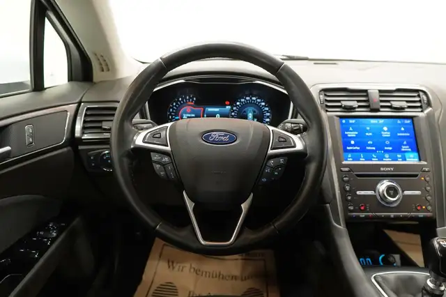 Ford Mondeo view 24