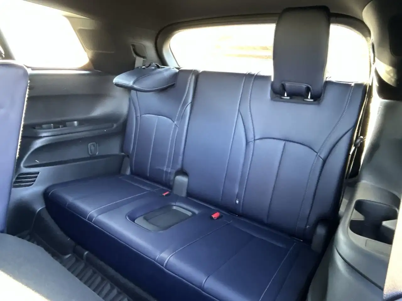 Infiniti QX60 снимка Infiniti QX60