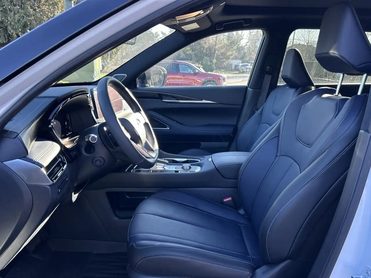 Infiniti QX60 снимка Infiniti QX60