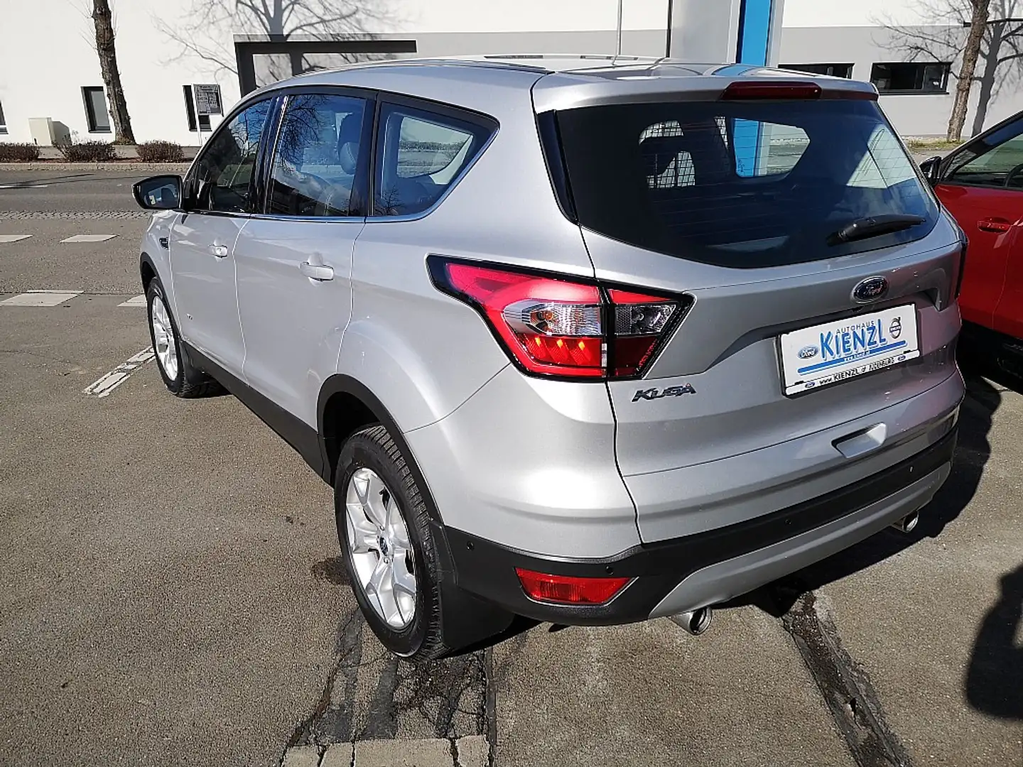 Ford Kuga 2,0 TDCi Titanium Start/Stop Powershift Aut. AWD Grigio - 2