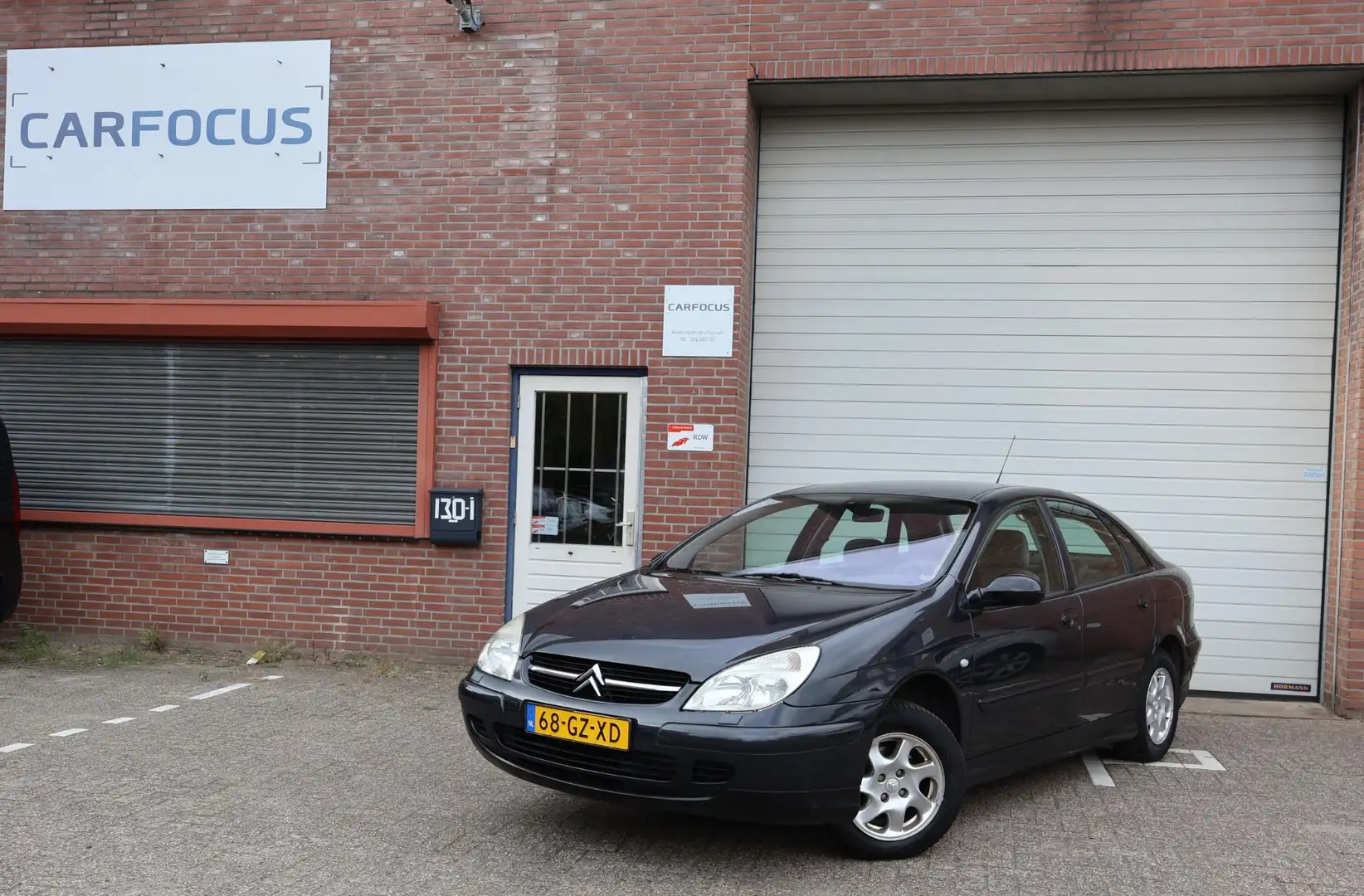 Citroen C5 2.0-16V Exclusive 04-26 APK 2e eigenaar Trekhaak A Grijs - 1