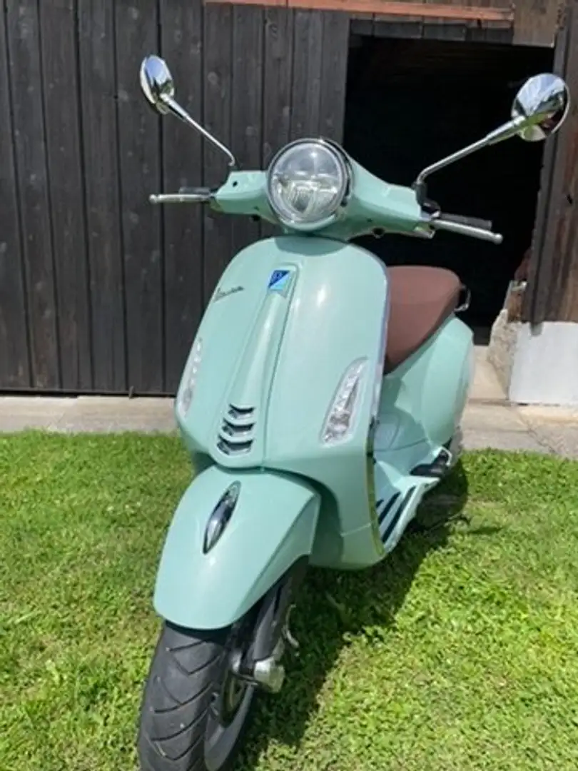 Vespa Primavera 125 Verde - 1