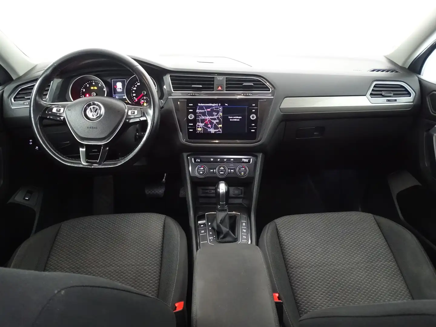 Volkswagen Tiguan Allspace 1.5 TSI Autom, Comfort 7p. "EXPORT" Camera achteru Grau - 2