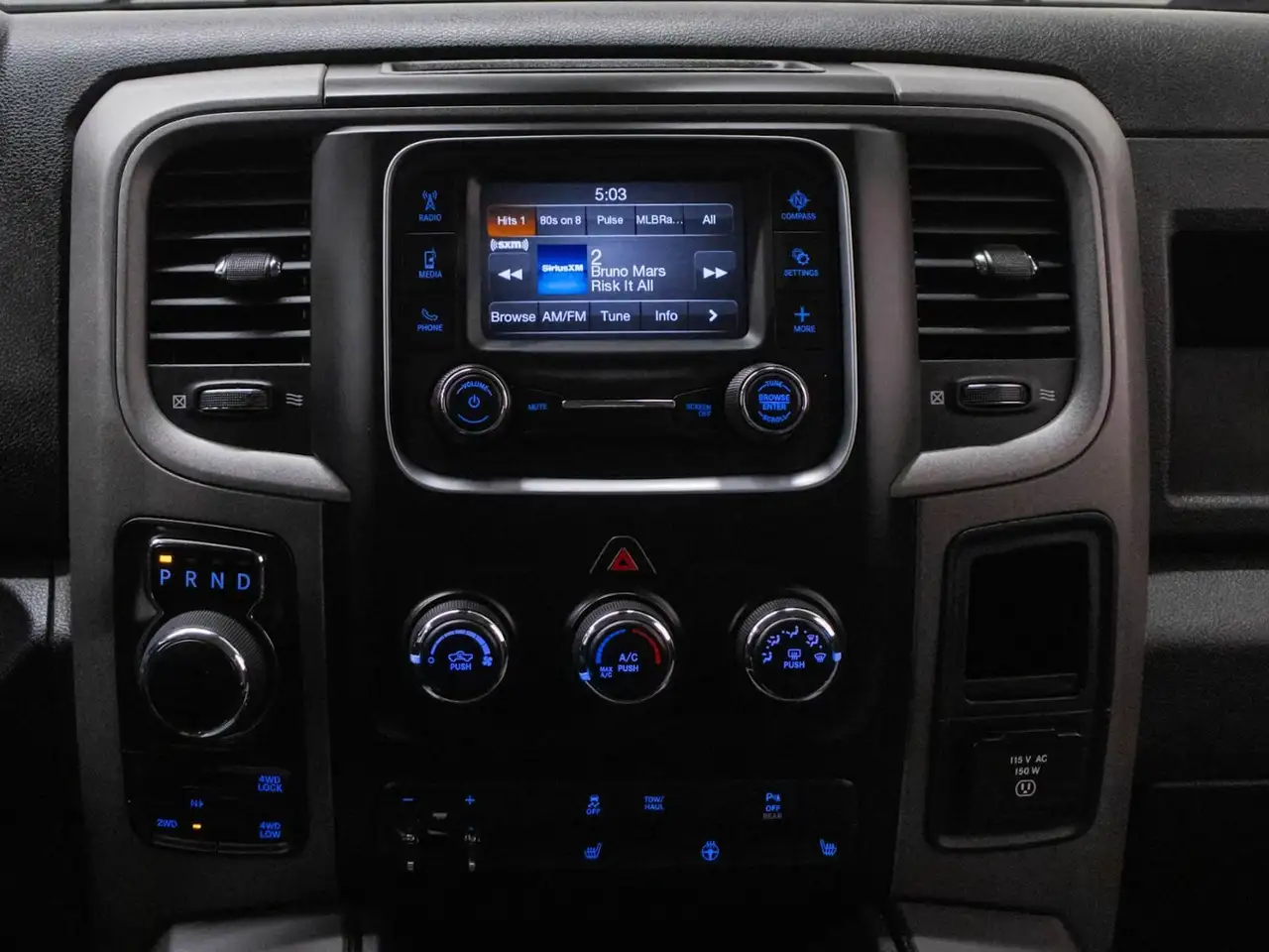 RAM 1500 fotografie RAM 1500