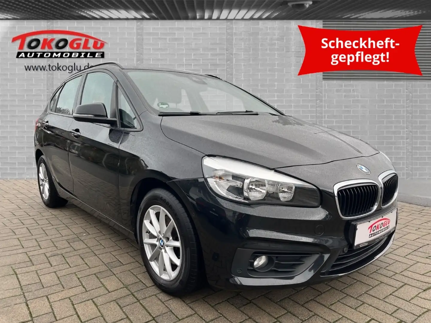 BMW 218 Active Tourer i Park-Assistent Navi Mehrzonenklima Schwarz - 1