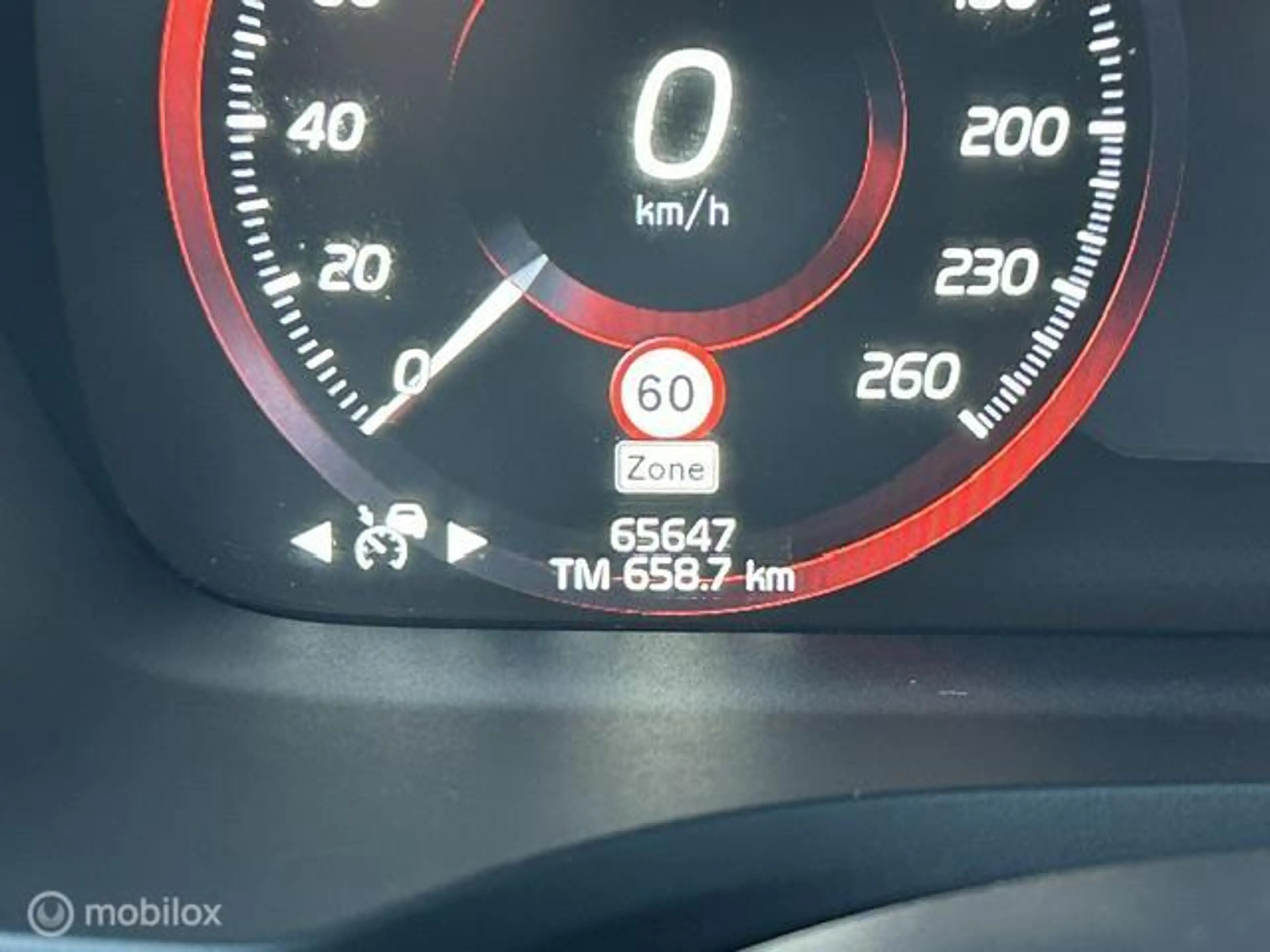 Volvo V60 2.0 D3 * AUTOMAAT * NAVIGATIE * ELECTRISCHE A KLEP — photo 3