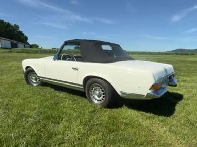 Mercedes-Benz SL 280 Pagode