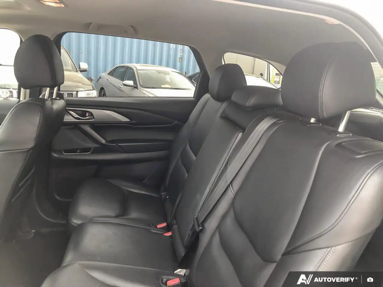 Mazda CX-9 снимка Mazda CX-9