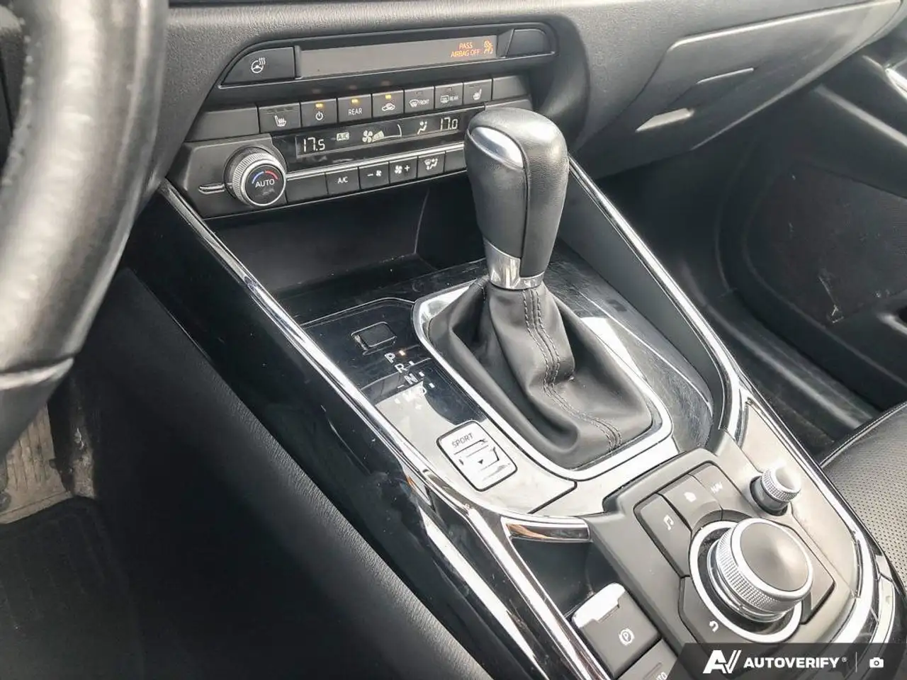 Mazda CX-9 снимка Mazda CX-9
