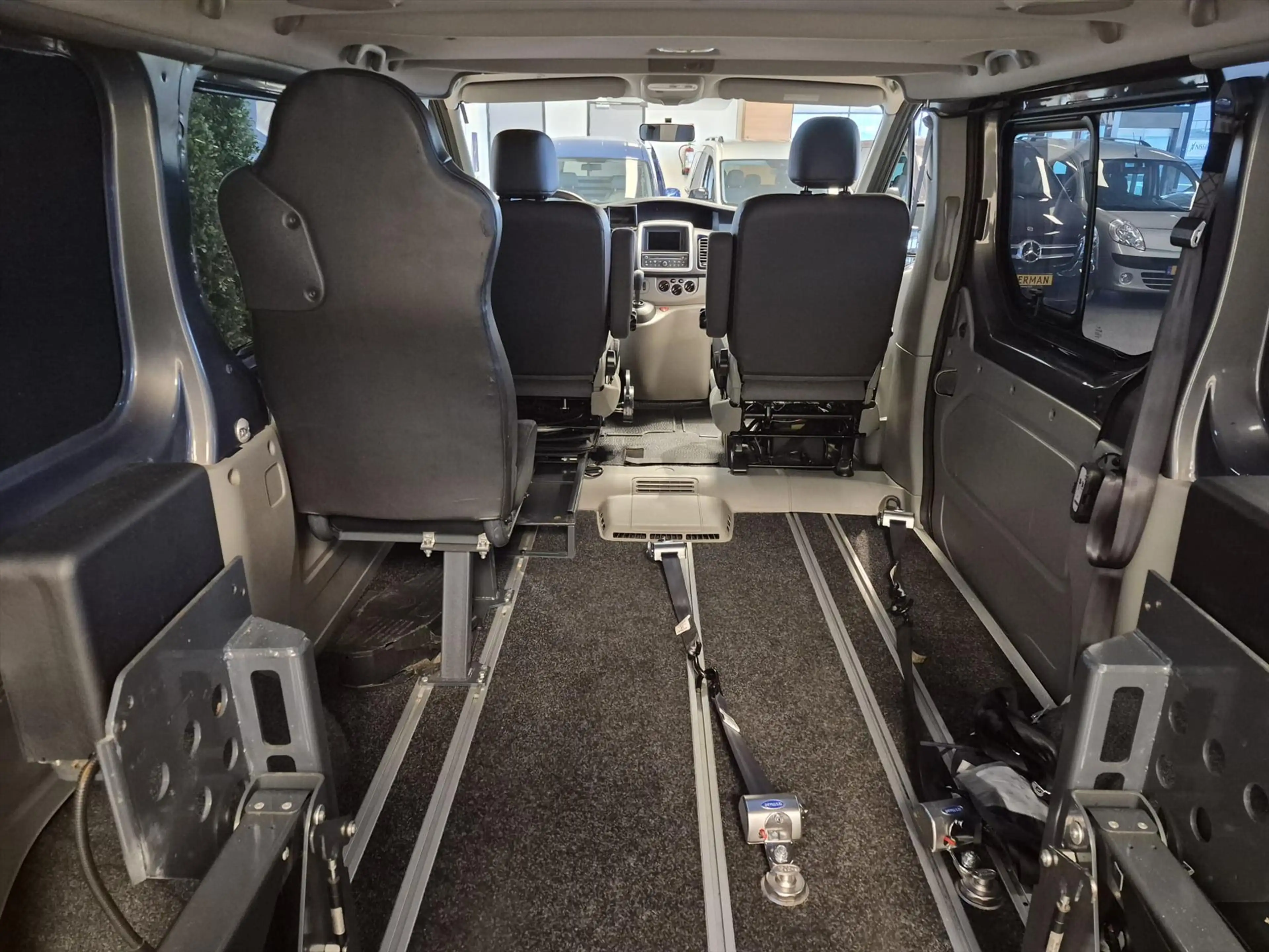 Renault Trafic L1H1 Rolstoelbus Automaat Zelfrijder — photo 6
