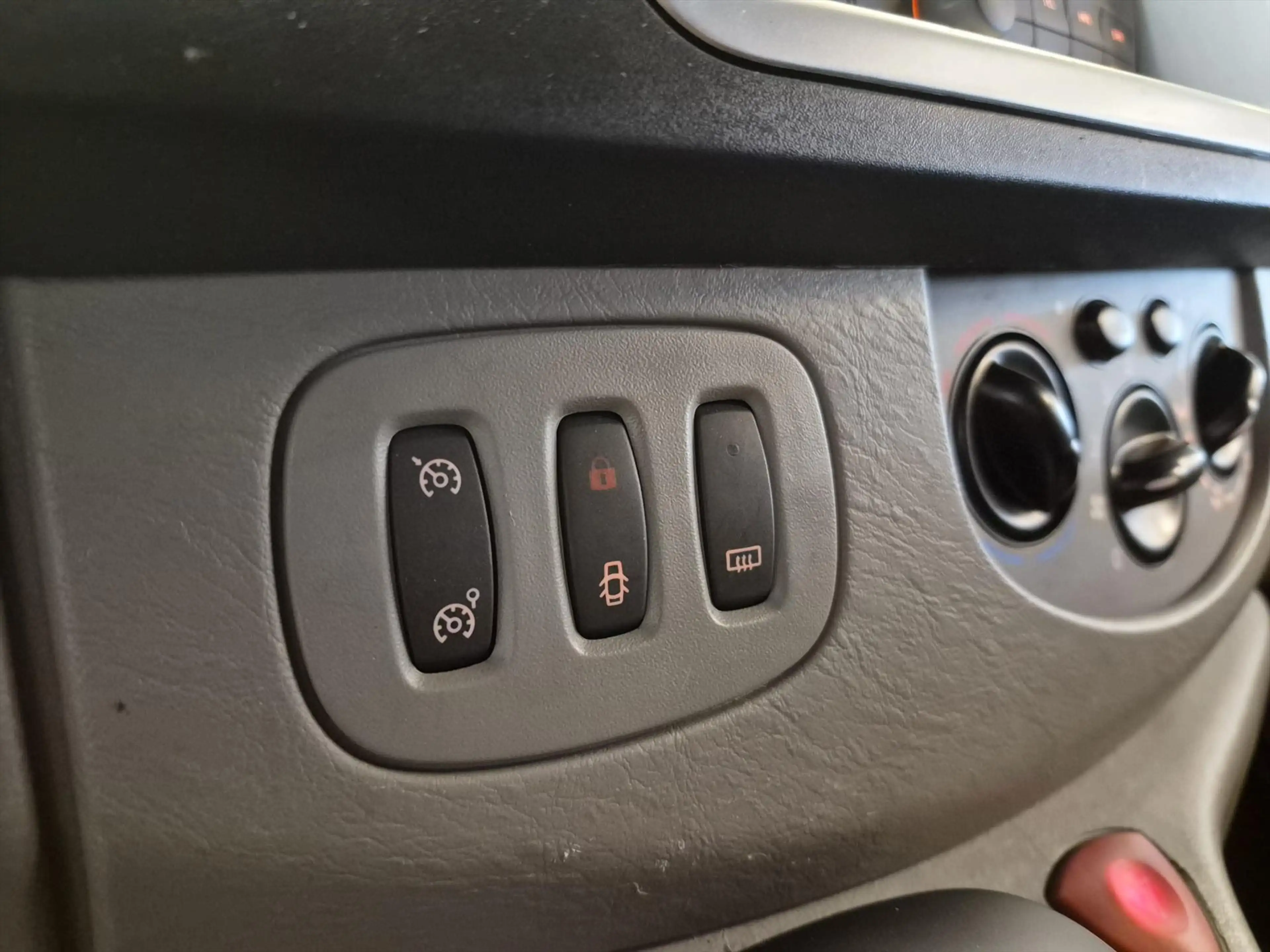 Renault Trafic L1H1 Rolstoelbus Automaat Zelfrijder — photo 31