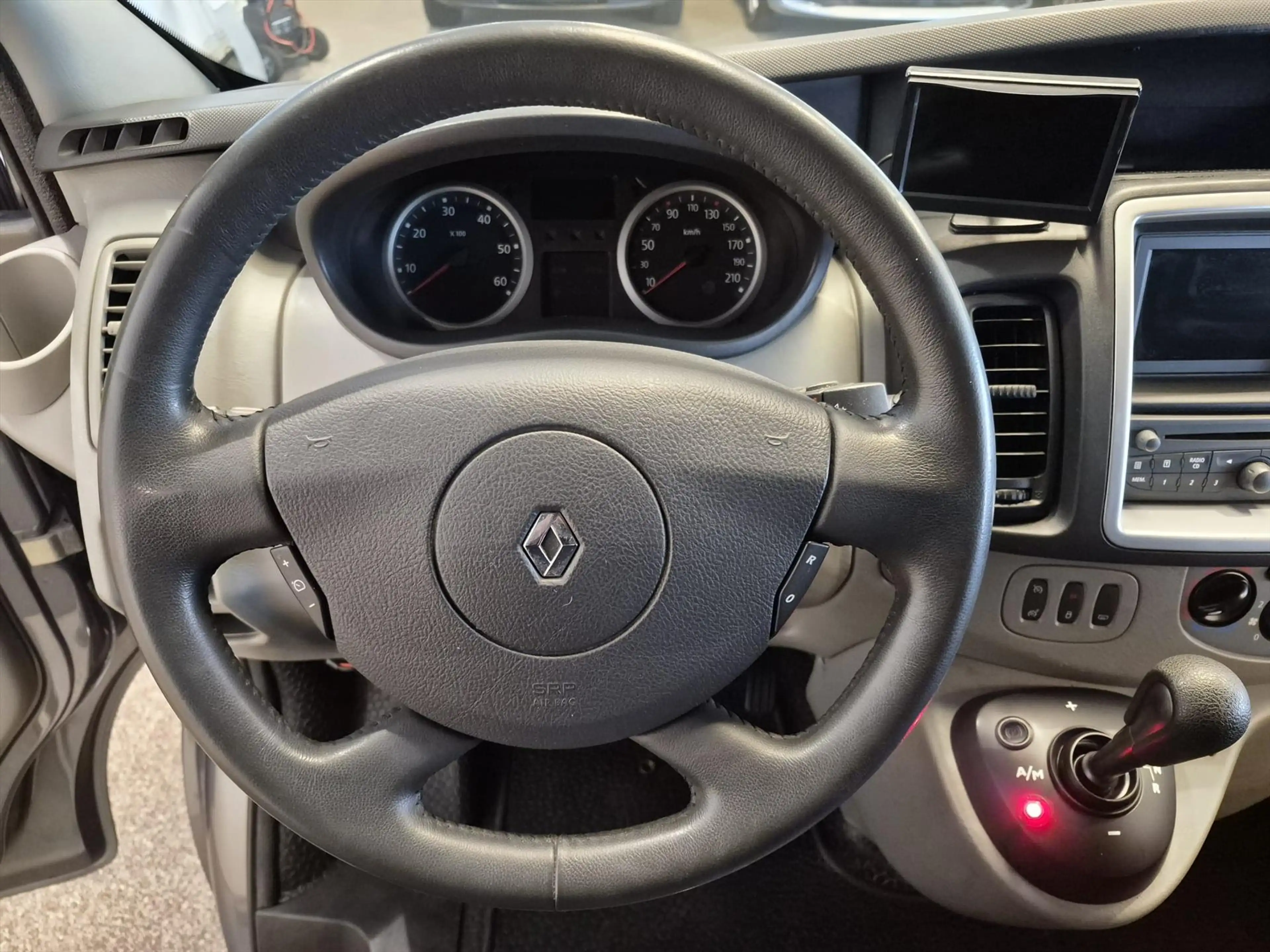 Renault Trafic L1H1 Rolstoelbus Automaat Zelfrijder — photo 24