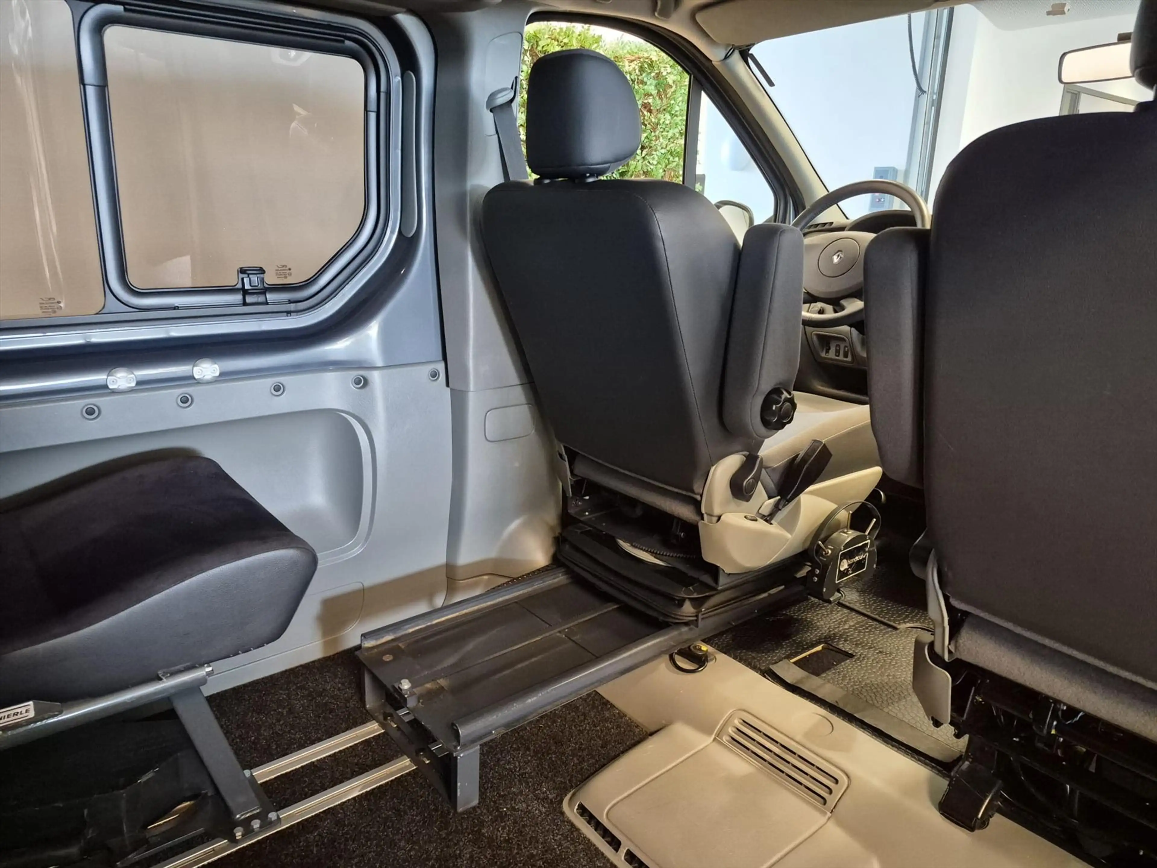 Renault Trafic L1H1 Rolstoelbus Automaat Zelfrijder — photo 4