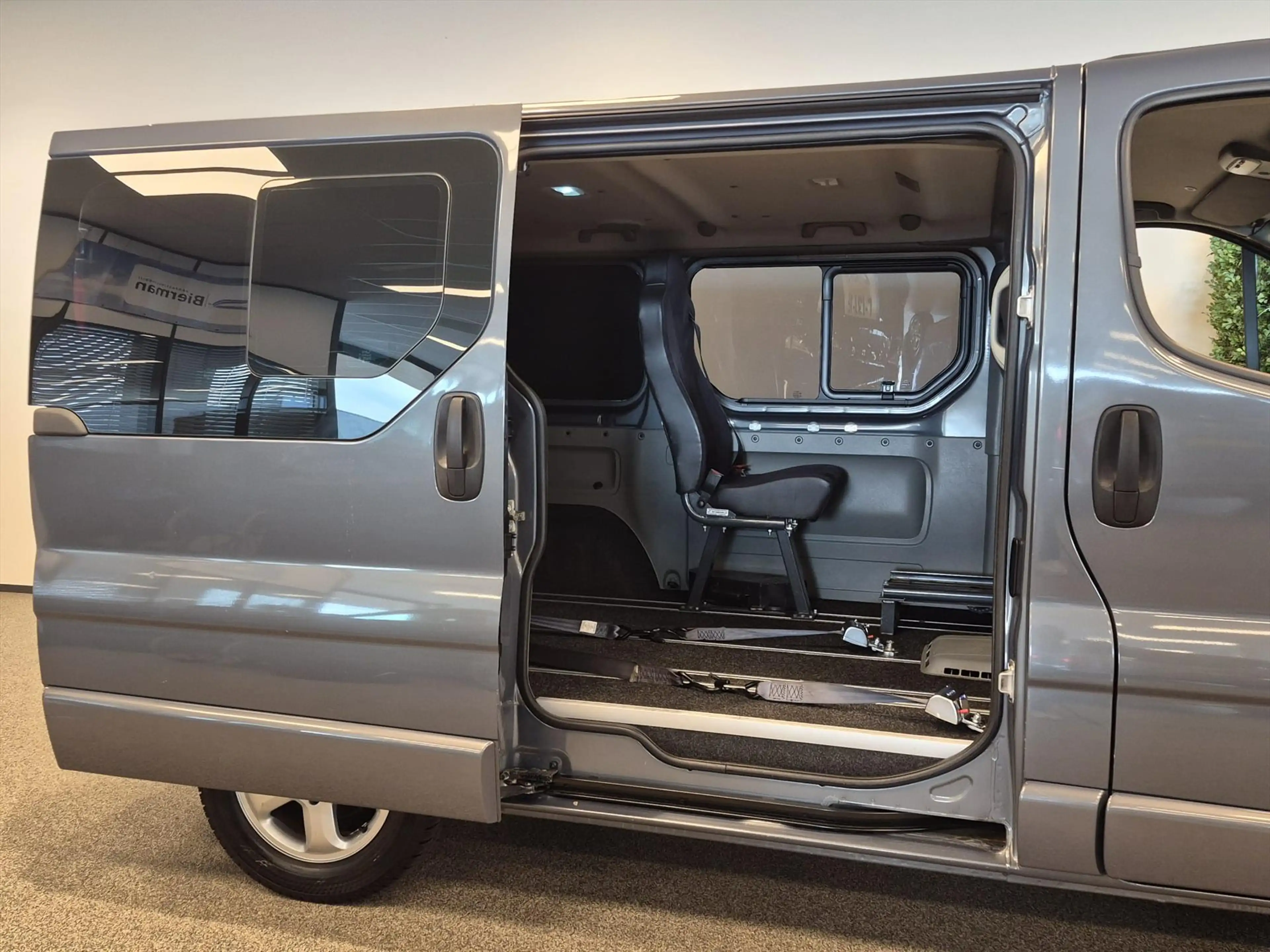 Renault Trafic L1H1 Rolstoelbus Automaat Zelfrijder — photo 18