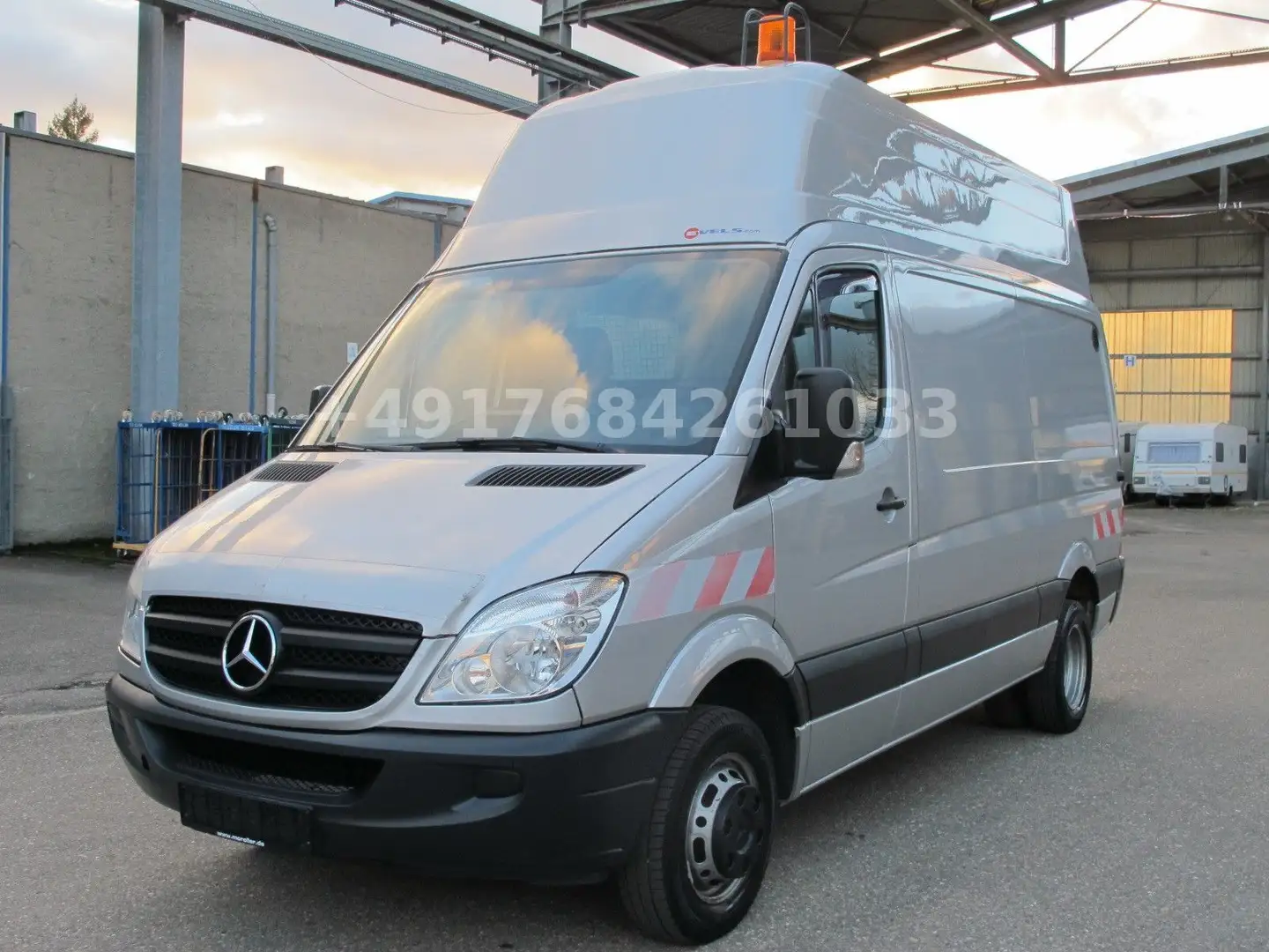 Mercedes-Benz Sprinter 518 CDI 3.0l V6 Kasten SUPER HOCH L2H3 Silber - 1