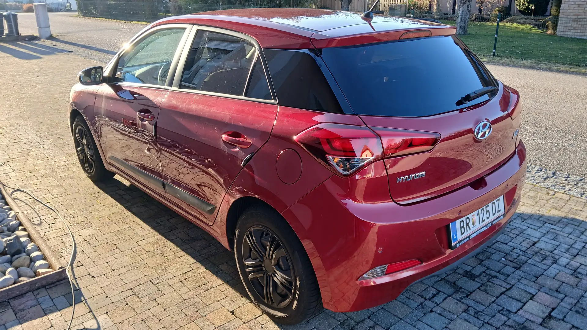 Hyundai i20 i20 1,25 Edition 25 Edition 25 - 2