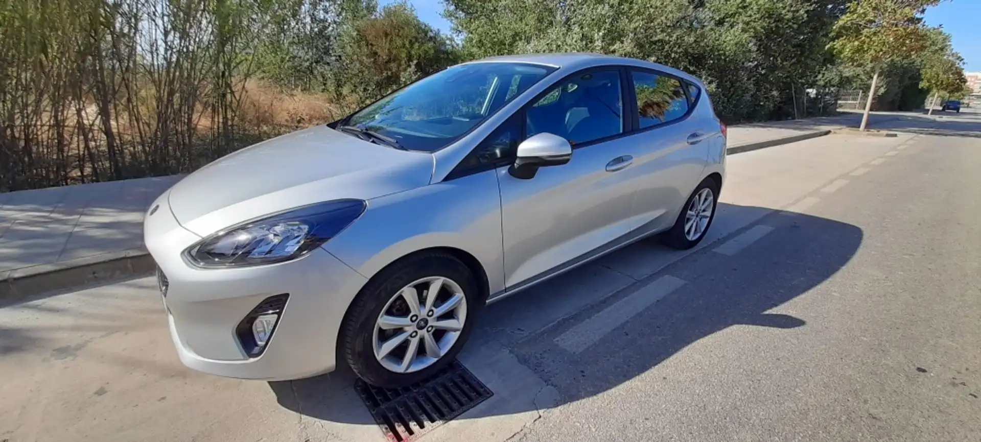 Ford Fiesta 1.1 Ti-VCT Trend Argento - 1