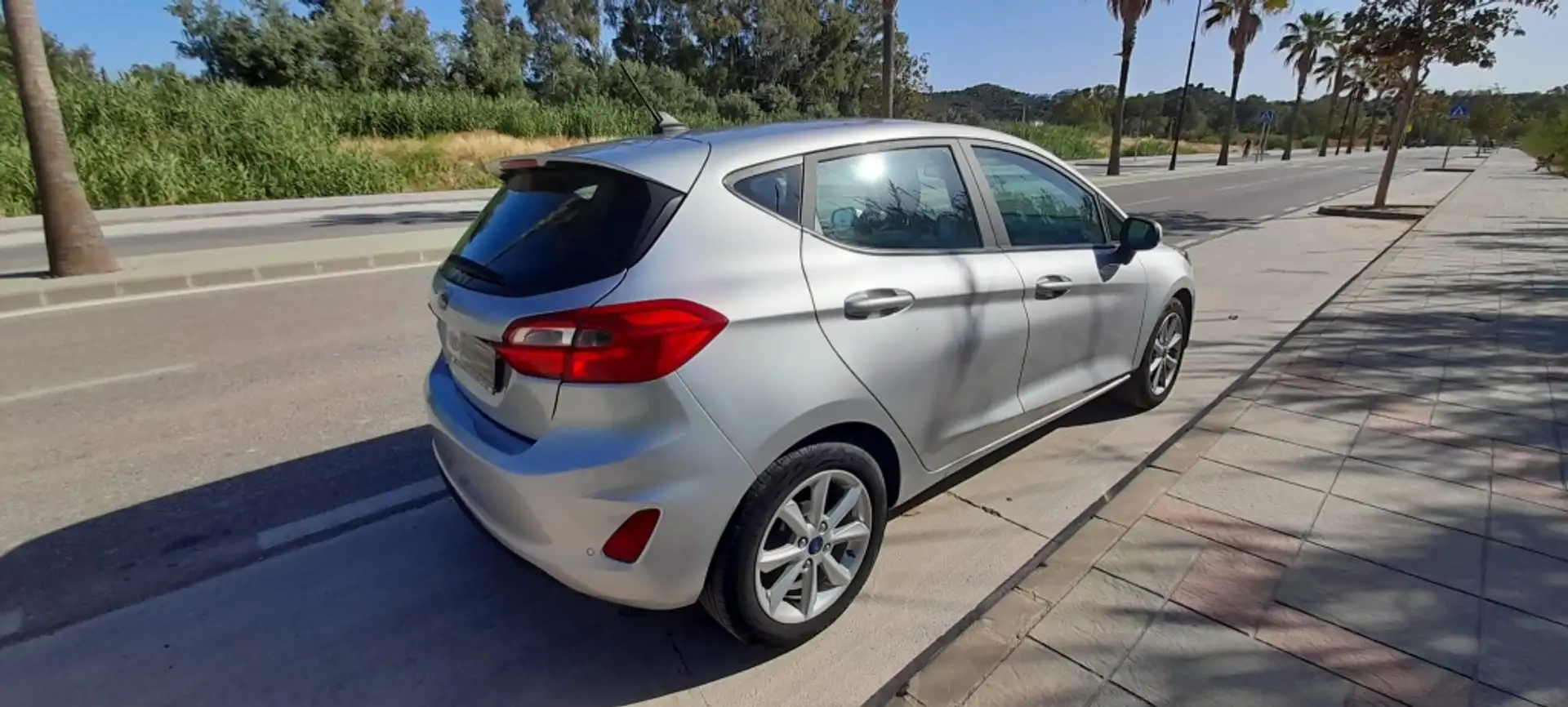 Ford Fiesta 1.1 Ti-VCT Trend Argento - 2