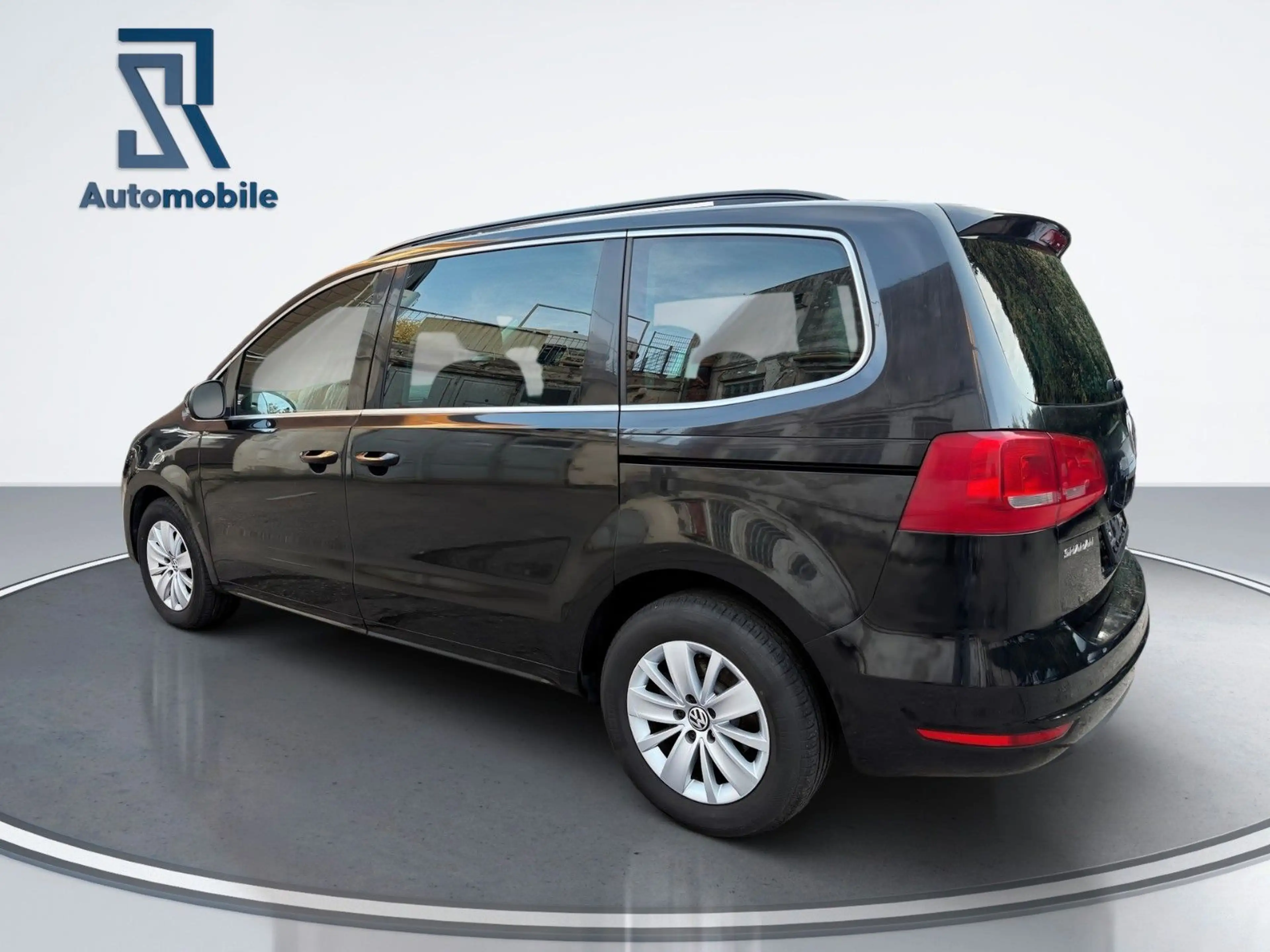 Volkswagen Sharan Comfortline BMT — photo 3
