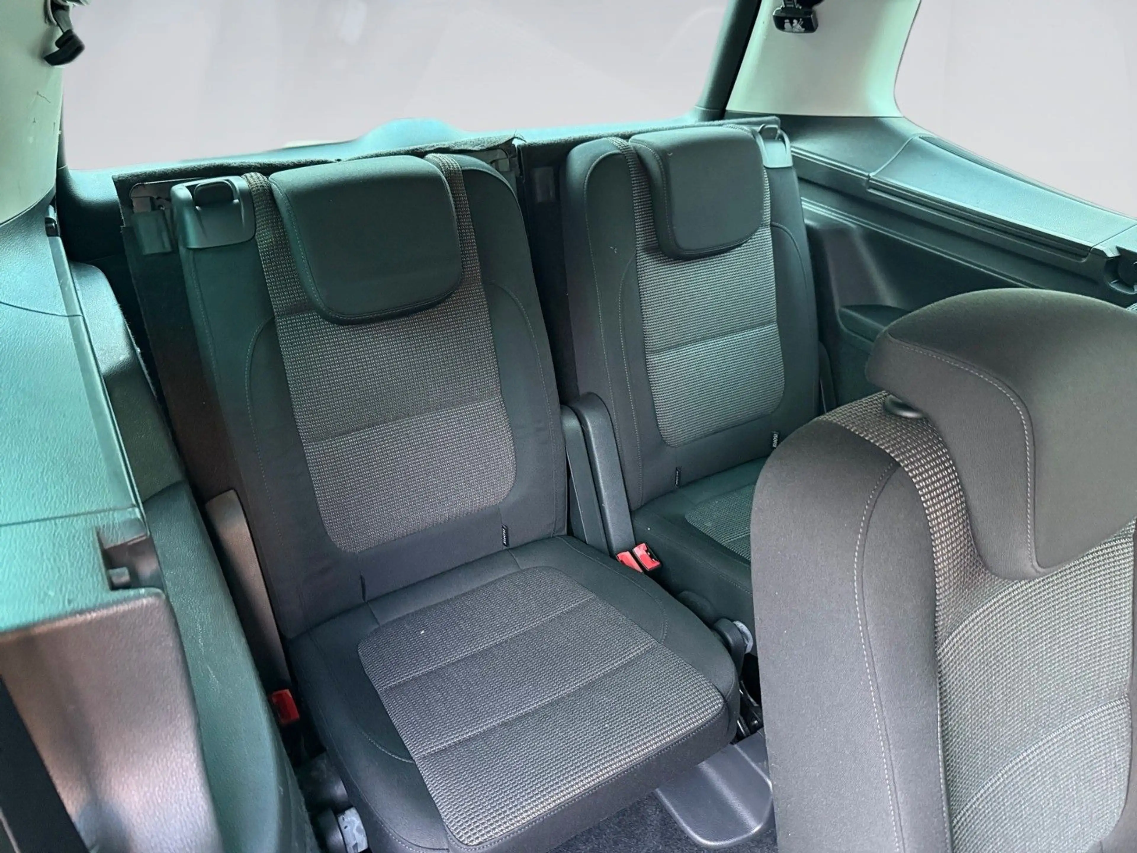 Volkswagen Sharan Comfortline BMT — photo 13
