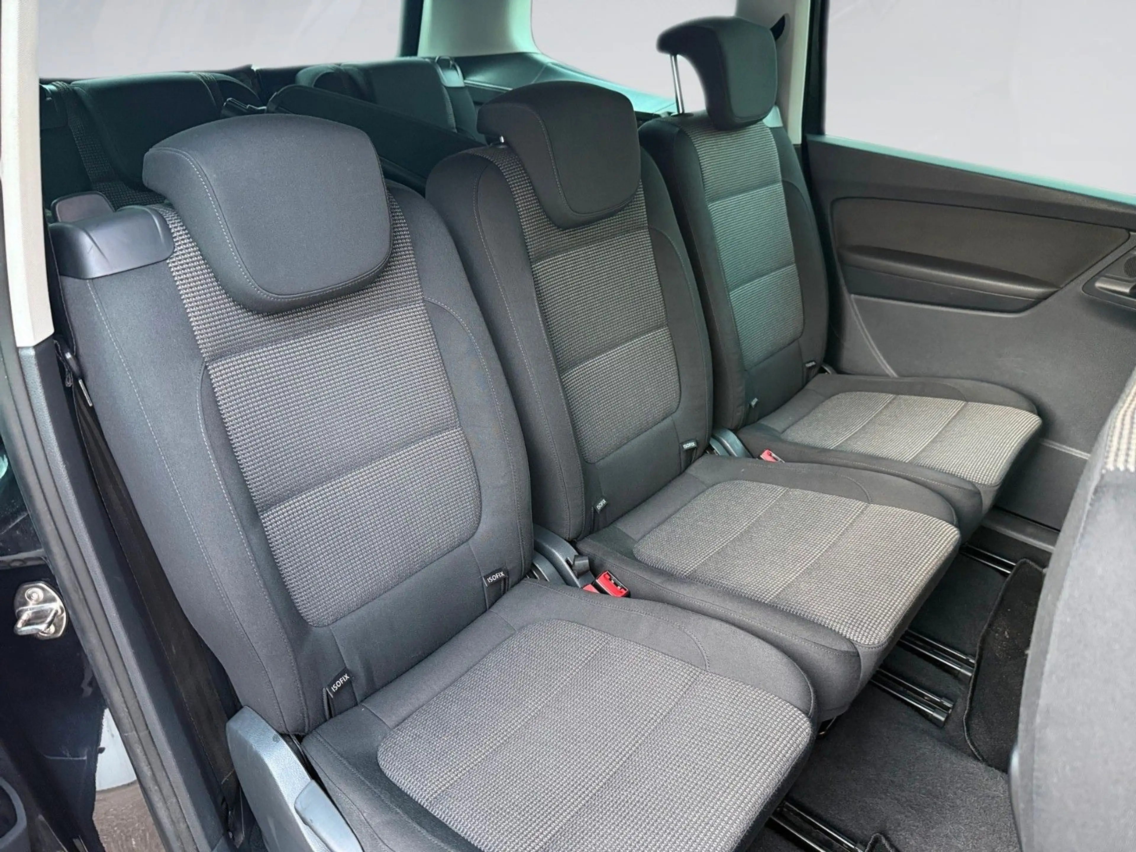 Volkswagen Sharan Comfortline BMT — photo 12