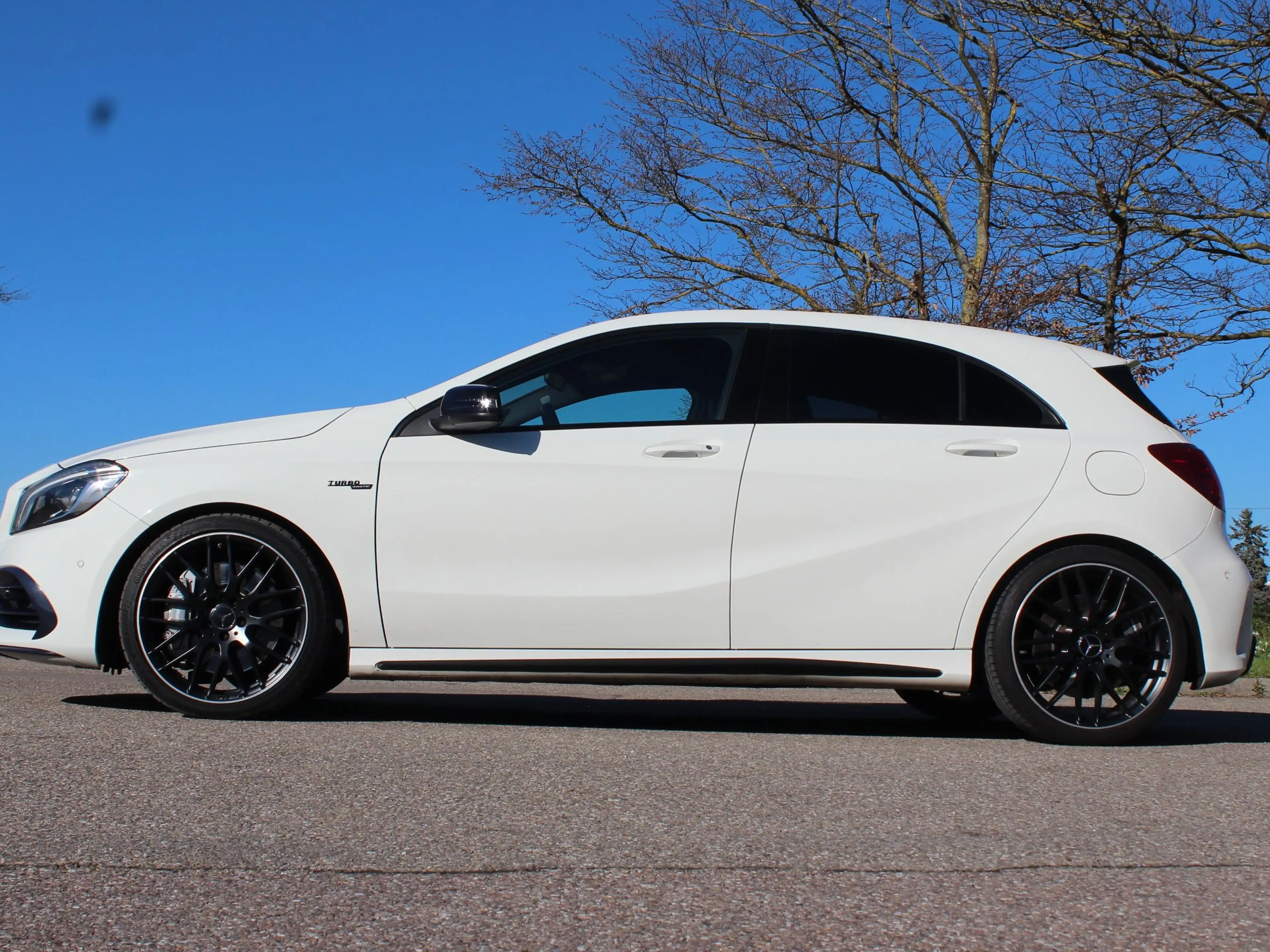 Mercedes-Benz A 45 AMG A 45 AMG: Winter&Sommerräder, Scheckh., Designo — photo 3
