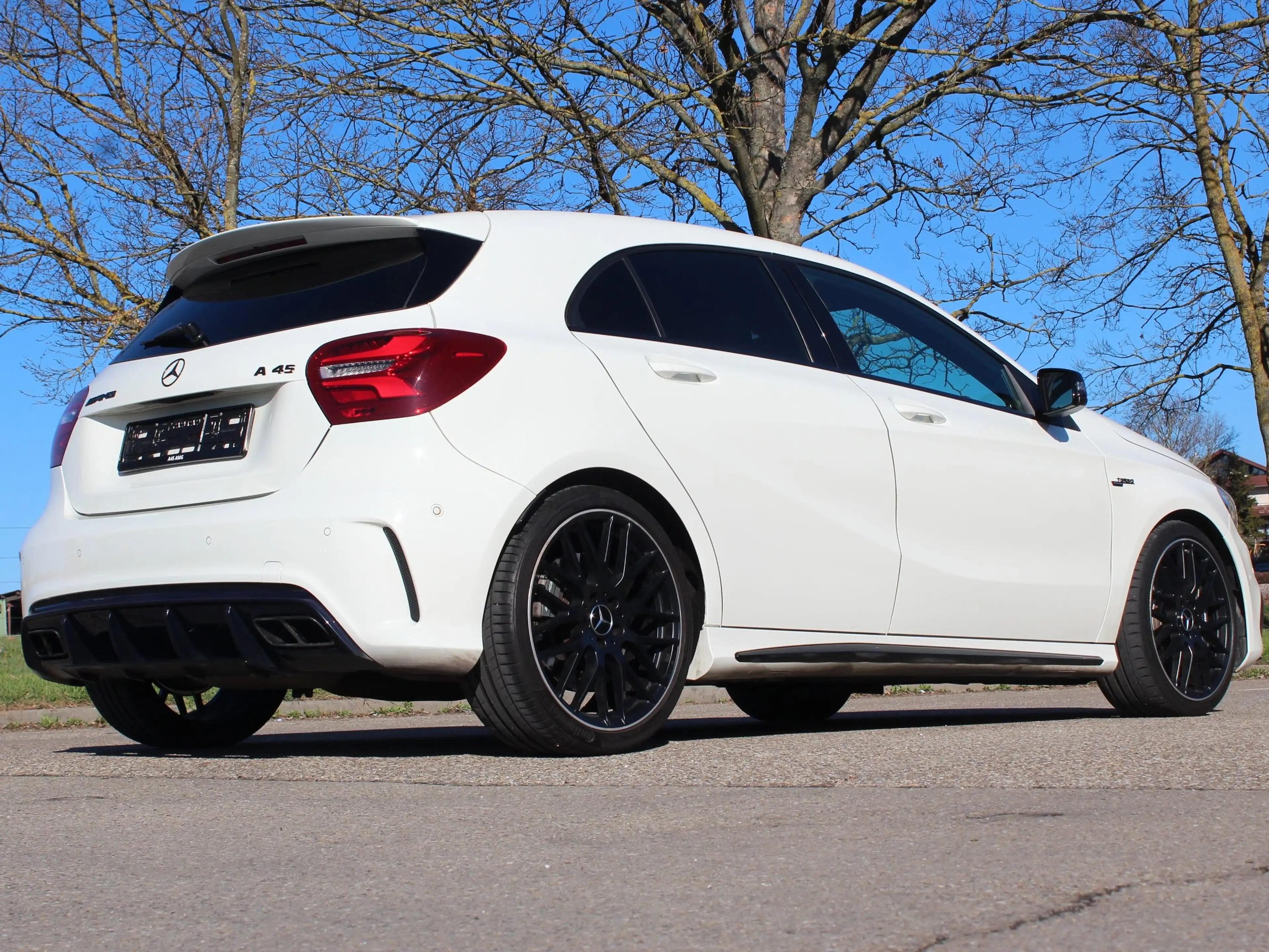 Mercedes-Benz A 45 AMG A 45 AMG: Winter&Sommerräder, Scheckh., Designo — photo 5